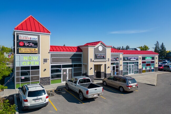 Plus de détails pour 3735 Rundlehorn Dr NE, Calgary, AB - Commerce de détail à louer