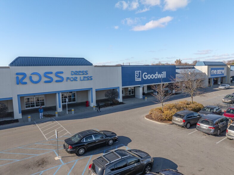 4200 S East St, Indianapolis, IN à louer - Photo du bâtiment - Image 3 de 13
