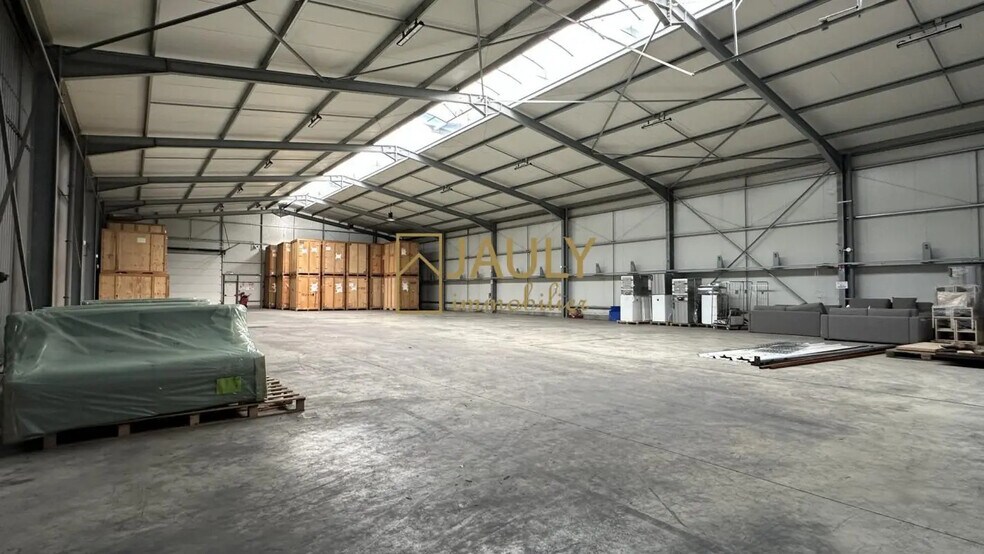 Industriel dans Mareuil-lès-Meaux à louer - Photo du bâtiment - Image 2 de 10