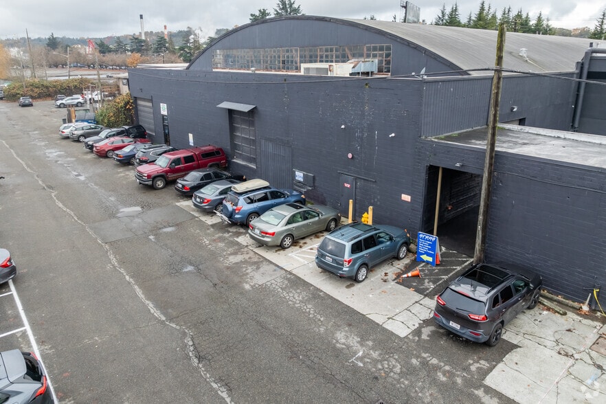 4634-4636 E Marginal Way S, Seattle, WA à vendre - Photo du bâtiment - Image 3 de 17