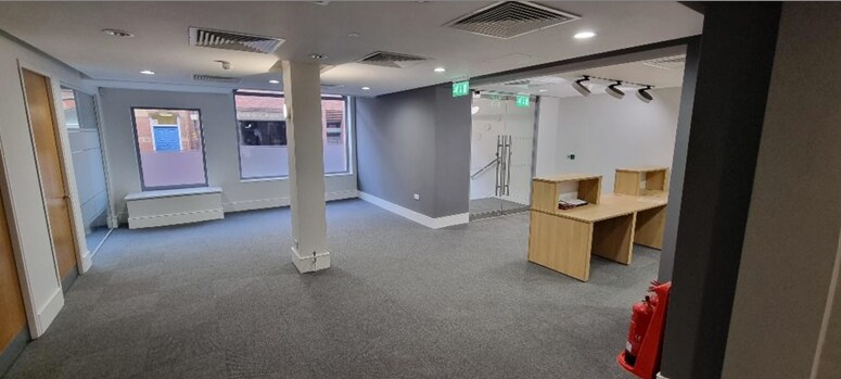 21-27 St. Pauls St, Leeds for lease - Interior Photo - Image 3 of 9