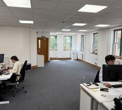 96-110 Luton Rd, Harpenden for lease Interior Photo- Image 2 of 2