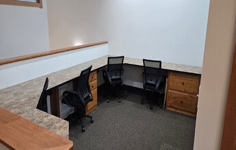 18200 45th Ave N, Plymouth, MN for lease Interior Photo- Image 2 of 11