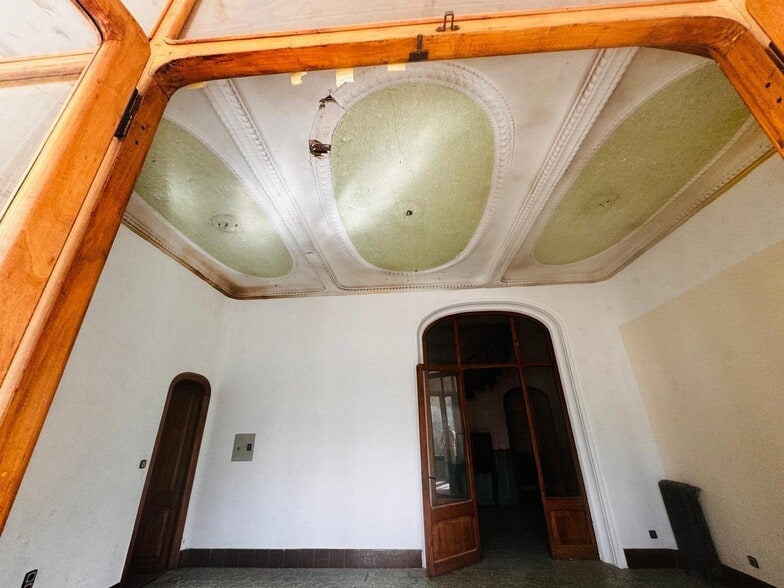 Office/Retail in Terrassa, Barcelona for lease - Interior Photo - Image 3 of 9