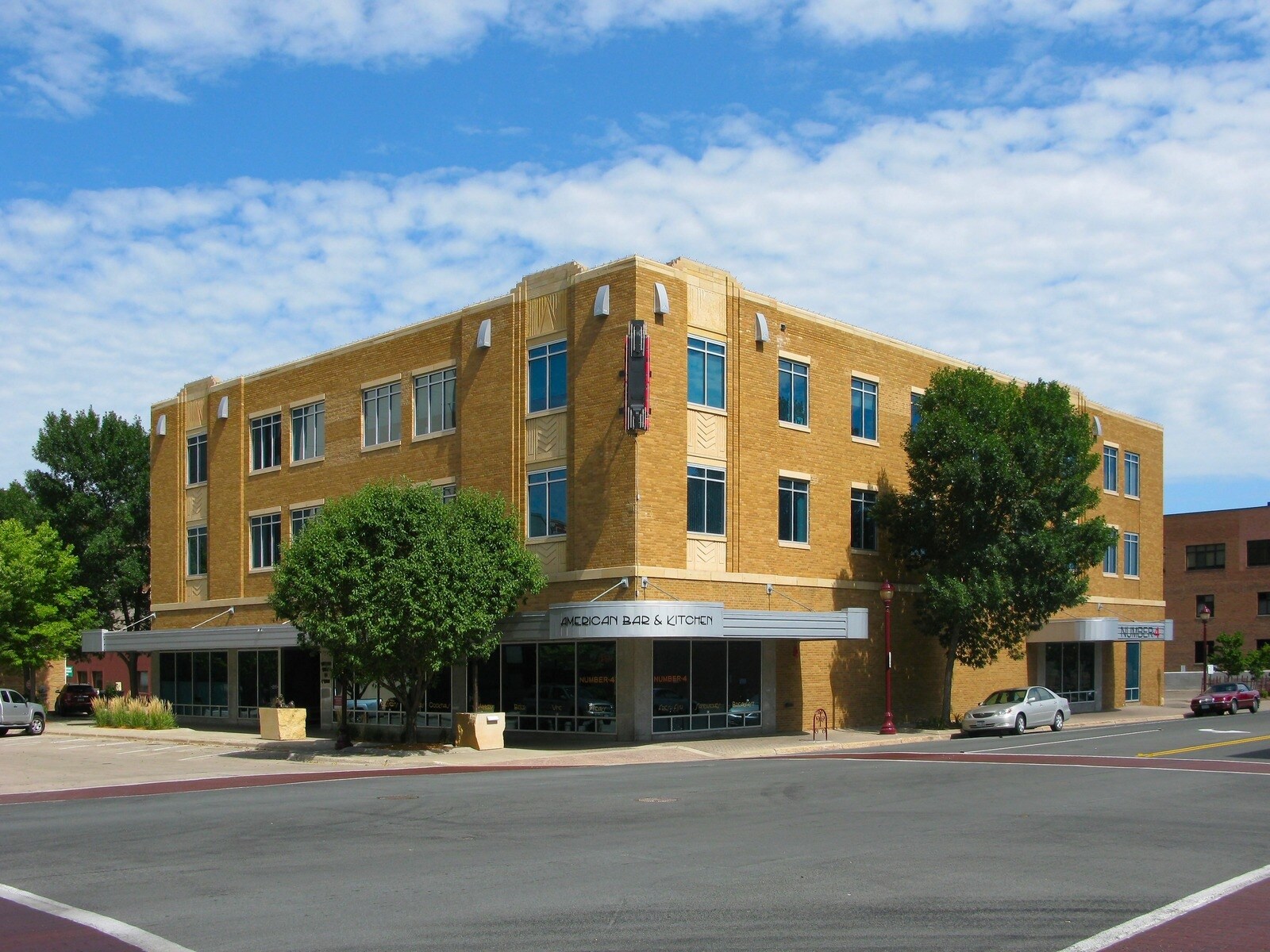 124 Walnut St E, Mankato, MN for lease Primary Photo- Image 1 of 10