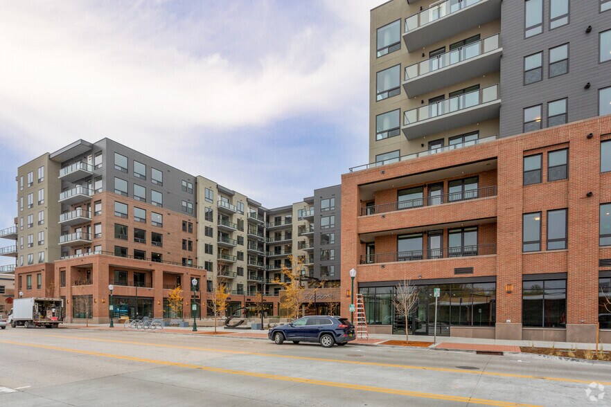 20 Wilcox St, Castle Rock, CO à vendre - Photo du bâtiment - Image 2 de 5