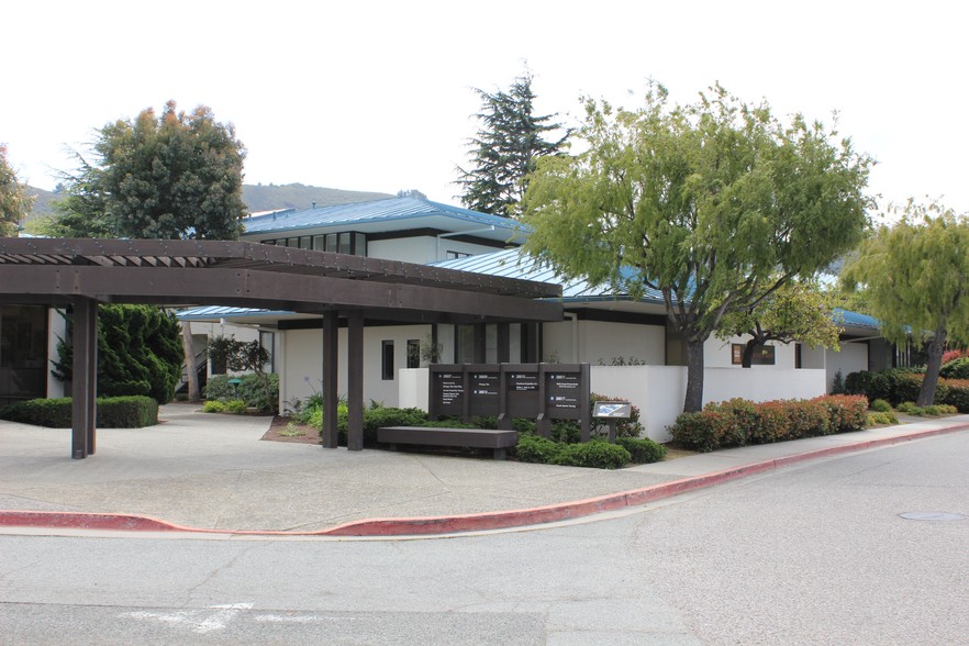 26607-26625 Carmel Center Pl, Carmel, CA for lease - Building Photo - Image 1 of 23