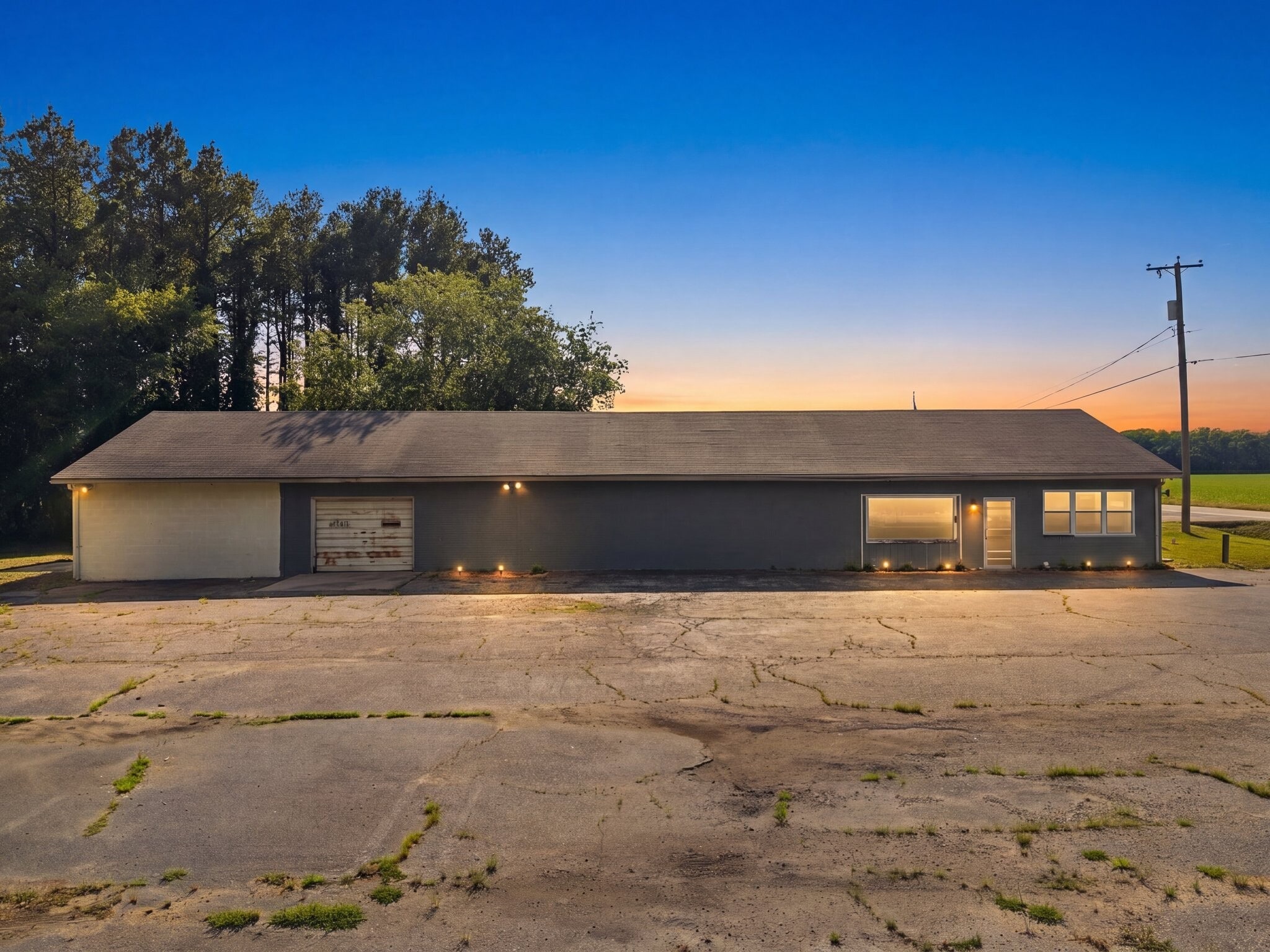 15242 General Puller Hwy, Hardyville, VA à vendre Photo du bâtiment- Image 1 de 29