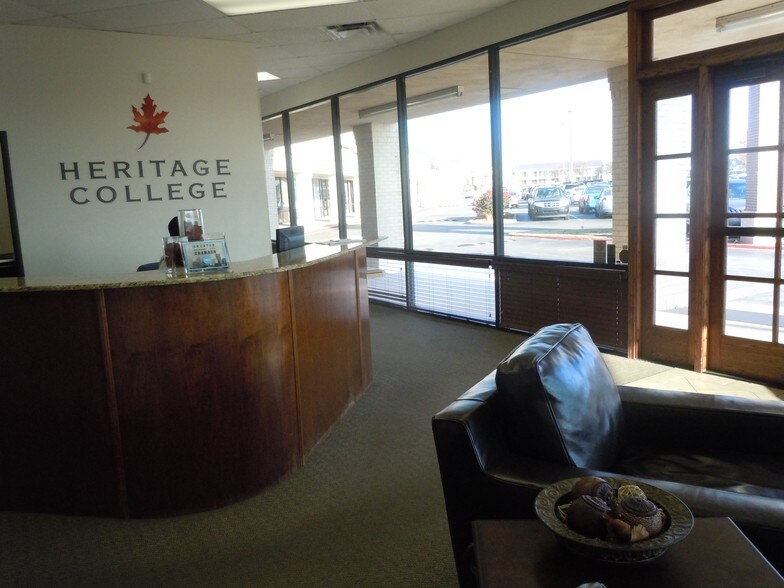 7100-7122 S I 35 Service Rd, Oklahoma City, OK for lease - Interior Photo - Image 3 of 4