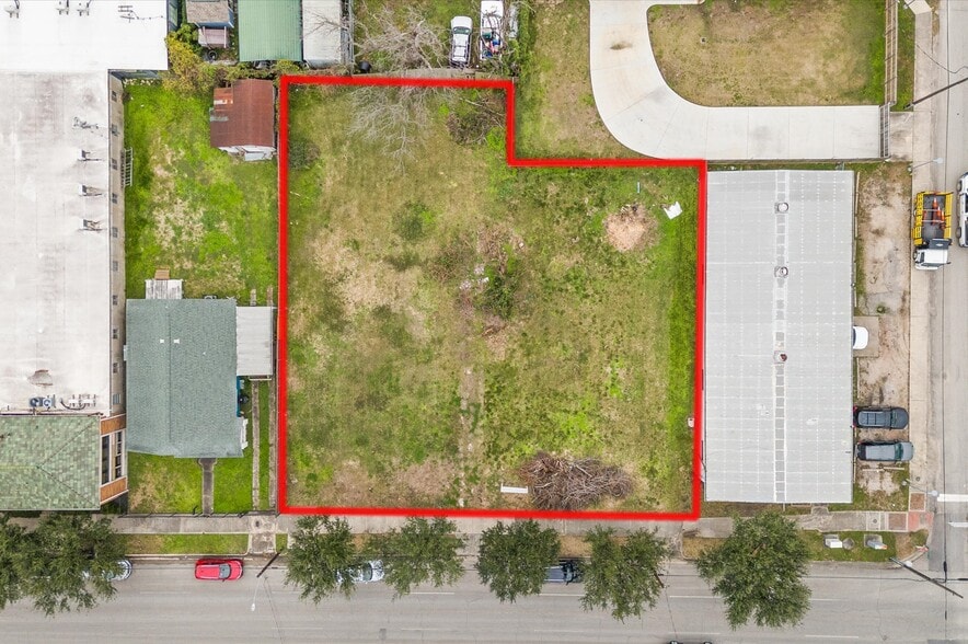 6 & 10 Sampson, Houston, TX for sale - Aerial - Image 2 of 7