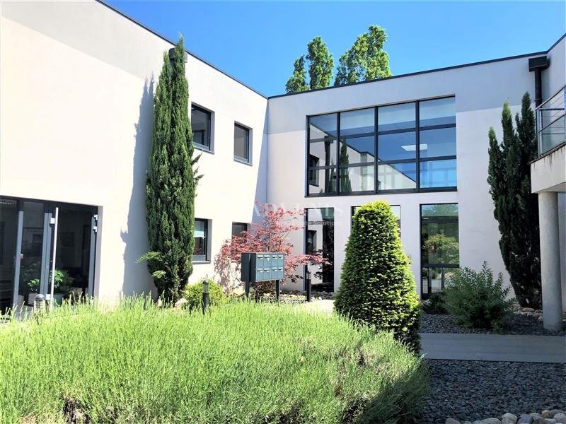 Office in Entzheim for sale Building Photo- Image 1 of 10