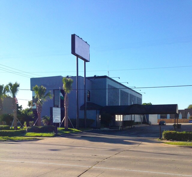 6213 Richmond Ave, Houston, TX à louer - Photo du bâtiment - Image 3 de 3
