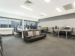 6 Herbert St, St Leonards à louer Photo intérieure- Image 2 de 9