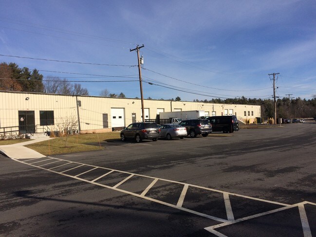 Plus de détails pour 342 Circuit St, Hanover, MA - Industriel à louer