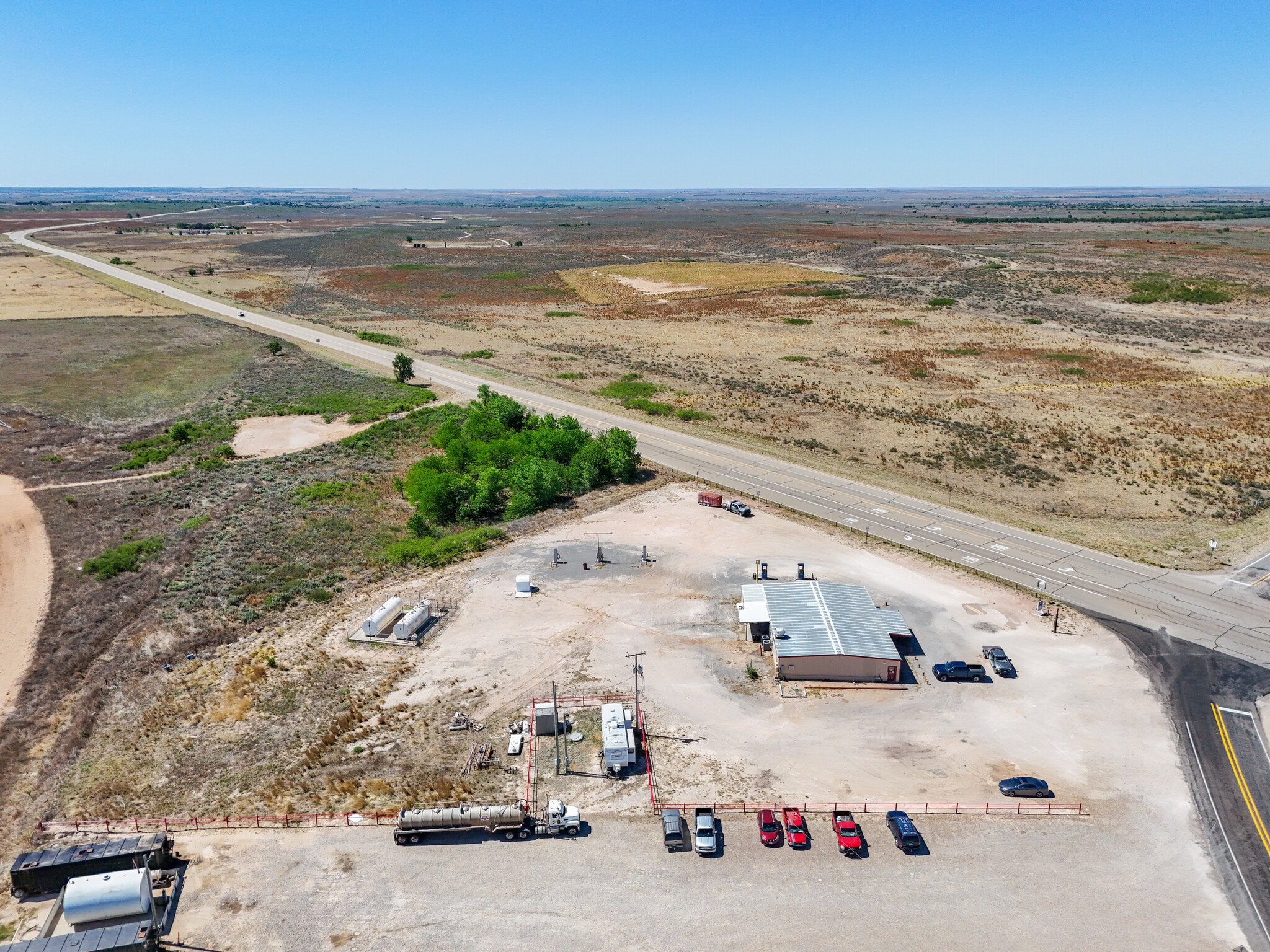 8794 HWY 83, Briscoe, TX for sale Primary Photo- Image 1 of 27