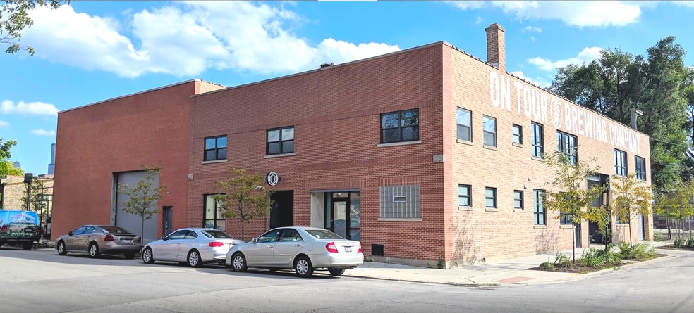 1725 W Hubbard St, Chicago, IL for lease - Building Photo - Image 1 of 1