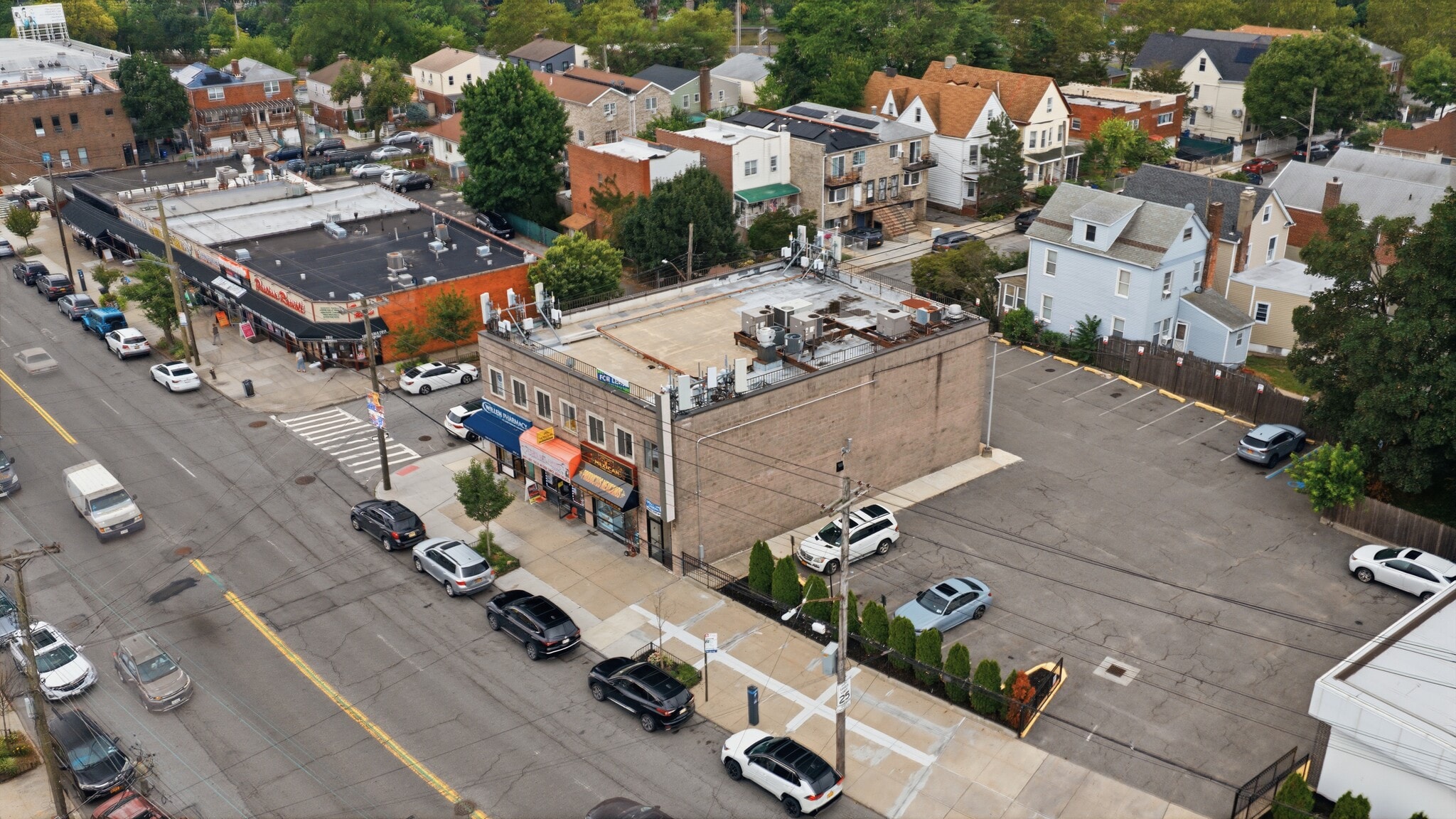 3800 E Tremont Ave, Bronx, NY for lease Building Photo- Image 1 of 10