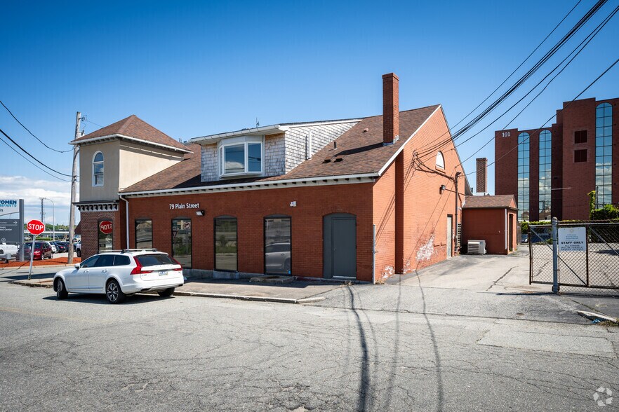 75-79 Plain St, Providence, RI à vendre - Photo du bâtiment - Image 2 de 5