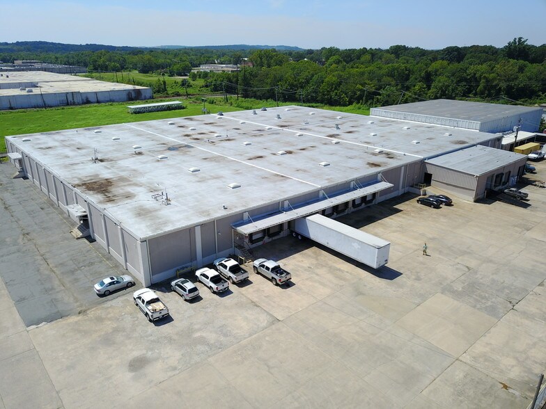 2200 Commercial Ln, Little Rock, AR à louer - Photo du bâtiment - Image 2 de 12