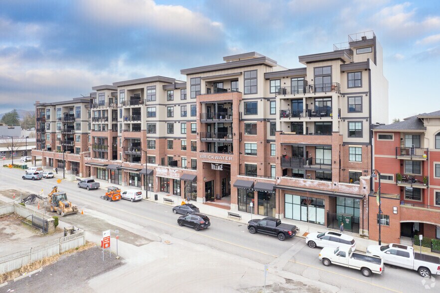 22633 Selkirk Av, Maple Ridge, BC à louer - Photo du bâtiment - Image 3 de 7