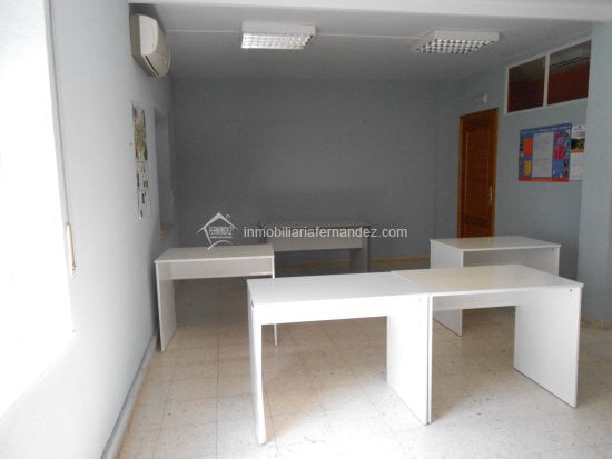 Office in Cáceres, Cáceres for sale - Building Photo - Image 3 of 21