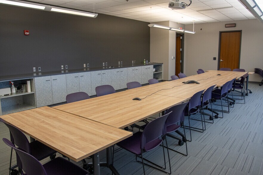 10400 W Innovation Dr, Wauwatosa, WI à louer - Photo intérieure - Image 3 de 7