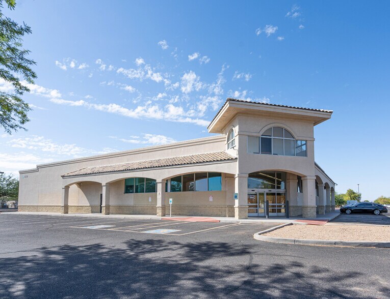 6739 W Cactus Rd, Peoria, AZ à vendre - Photo du bâtiment - Image 3 de 10