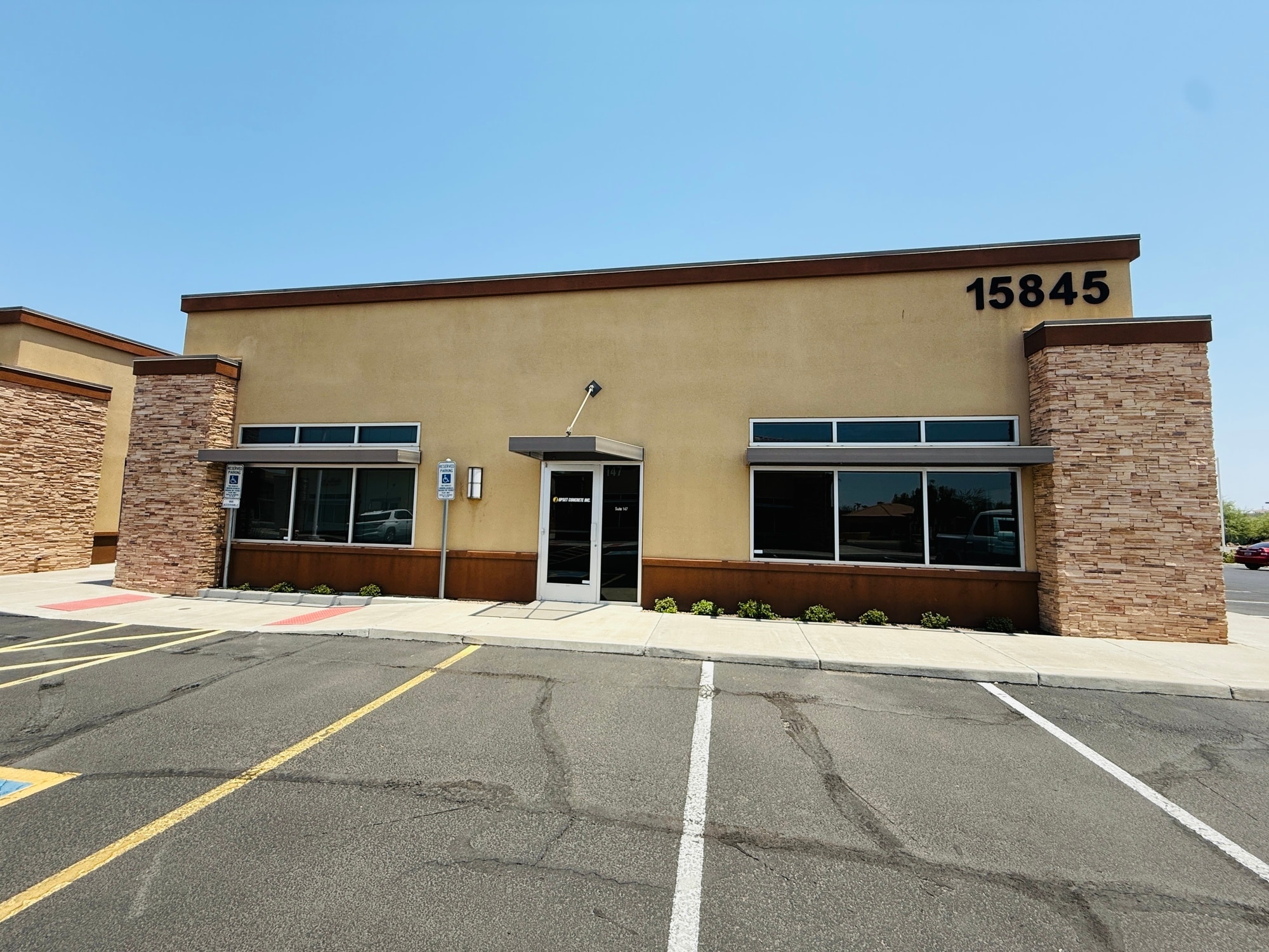 15845 S 46th St, Phoenix, AZ for lease Primary Photo- Image 1 of 18