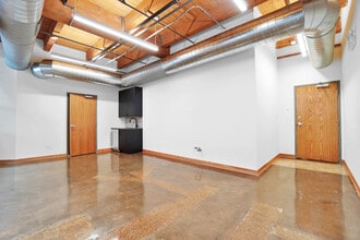 1800-1814 W Cuyler Ave, Chicago, IL à louer Photo intérieure- Image 2 de 3