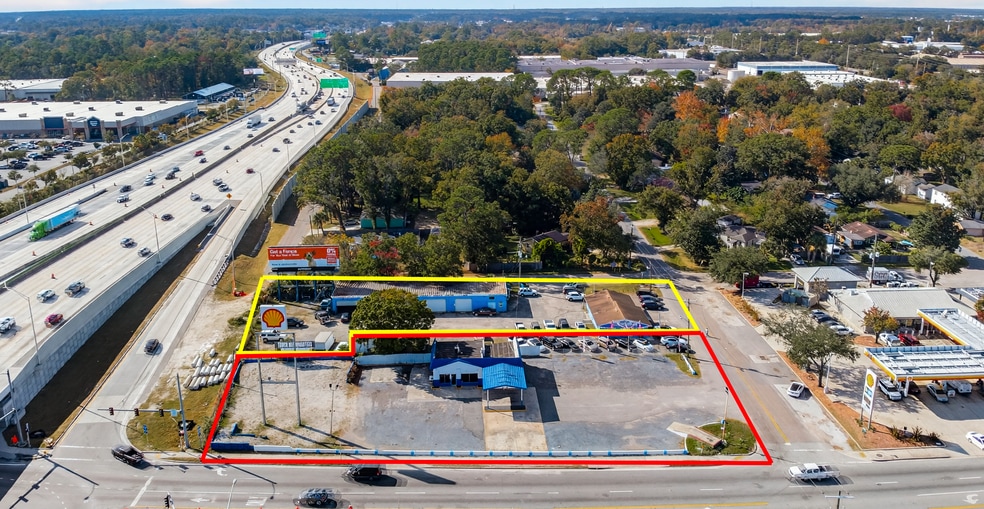 Gas Stations and Parcel JAX portefeuille de 2 propriétés à vendre sur LoopNet.ca - Photo du bâtiment - Image 2 de 5