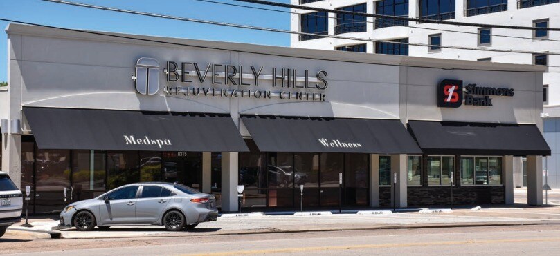 8315-8319 Preston Rd, Dallas, TX for lease - Building Photo - Image 1 of 2