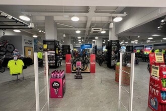 High St, Sutton for lease Interior Photo- Image 2 of 3