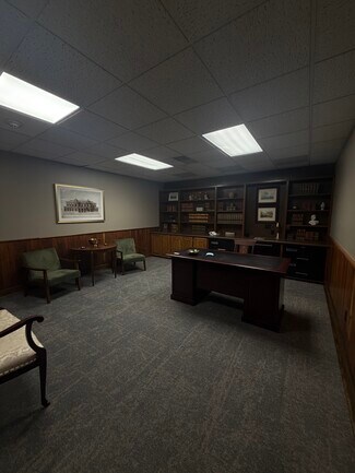 Plus de détails pour 104 E Main St, Johnson City, TN - Bureau à louer