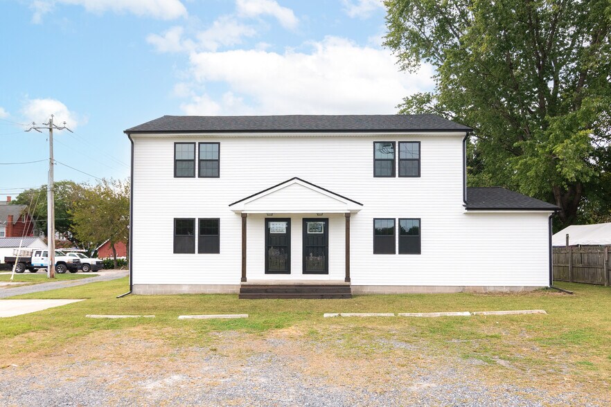 105 E Adams St, Georgetown, DE à vendre - Photo du bâtiment - Image 2 de 48