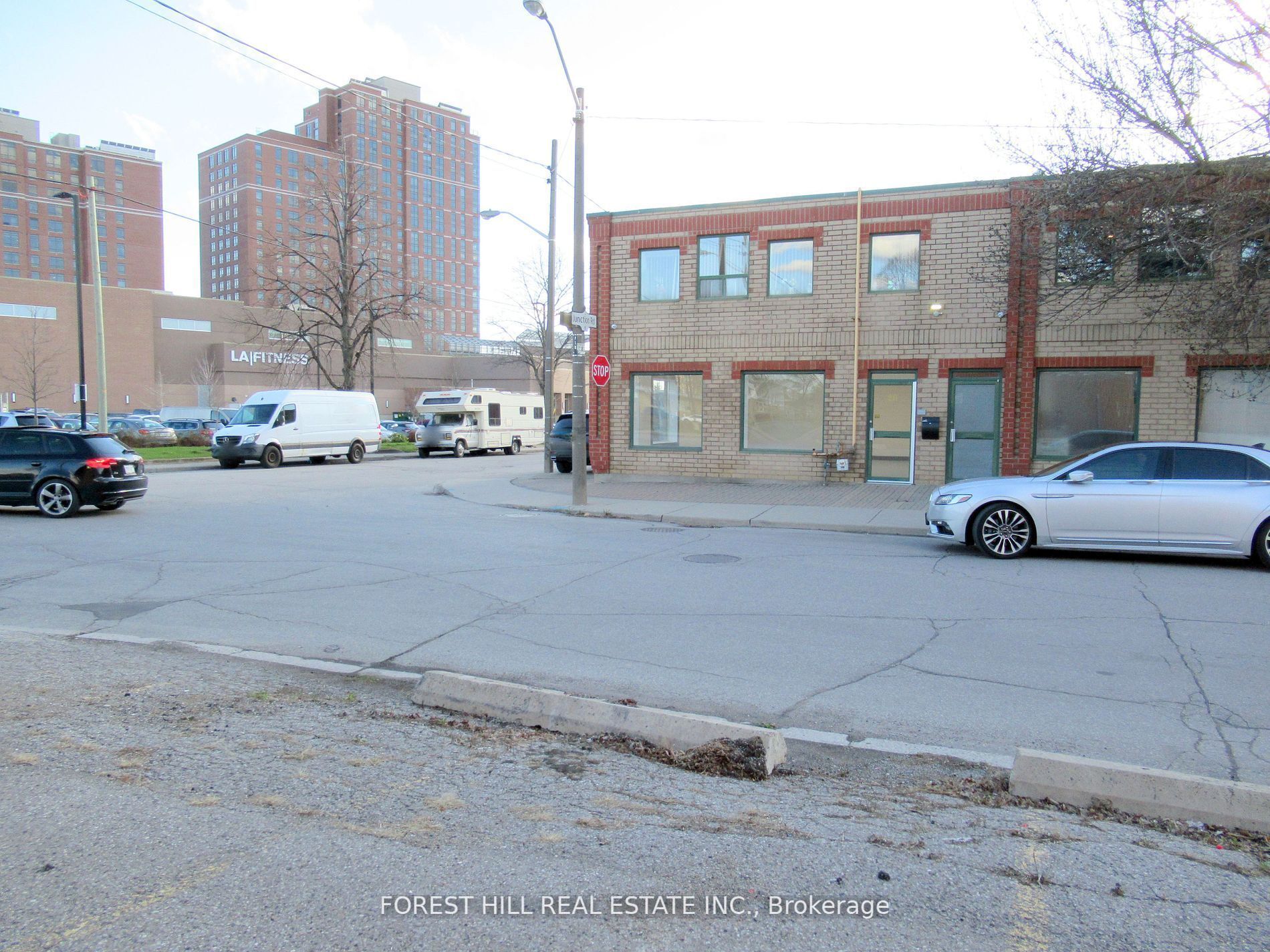 26 Cawthra Ave, Toronto, ON à vendre Photo principale- Image 1 de 1