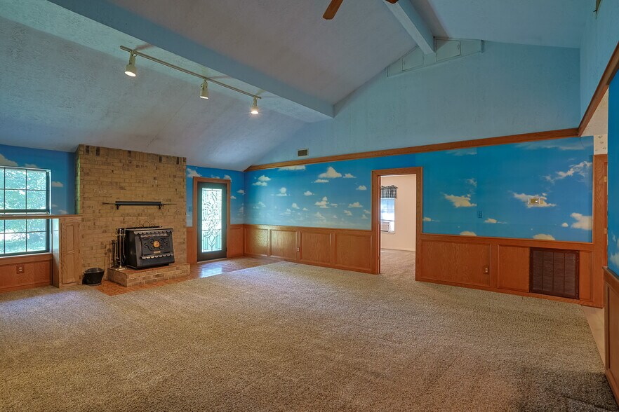 211 Brantley Ln, Magnolia, TX à vendre - Photo intérieure - Image 3 de 26