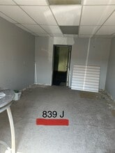 827-863 N IH 35, New Braunfels, TX for lease Interior Photo- Image 2 of 5