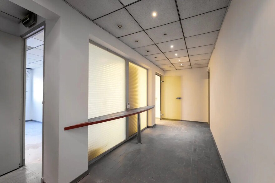 Bureau dans Aix-en-Provence à louer - Photo intérieure - Image 2 de 6