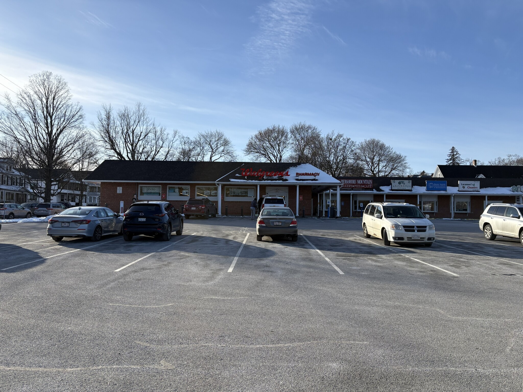 180 Elm St, Pittsfield, MA à louer Photo intérieure- Image 1 de 15