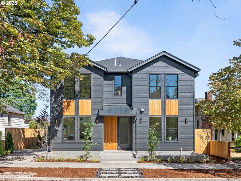 2065 Harold st, Portland, OR à vendre - Photo principale - Image 1 de 17
