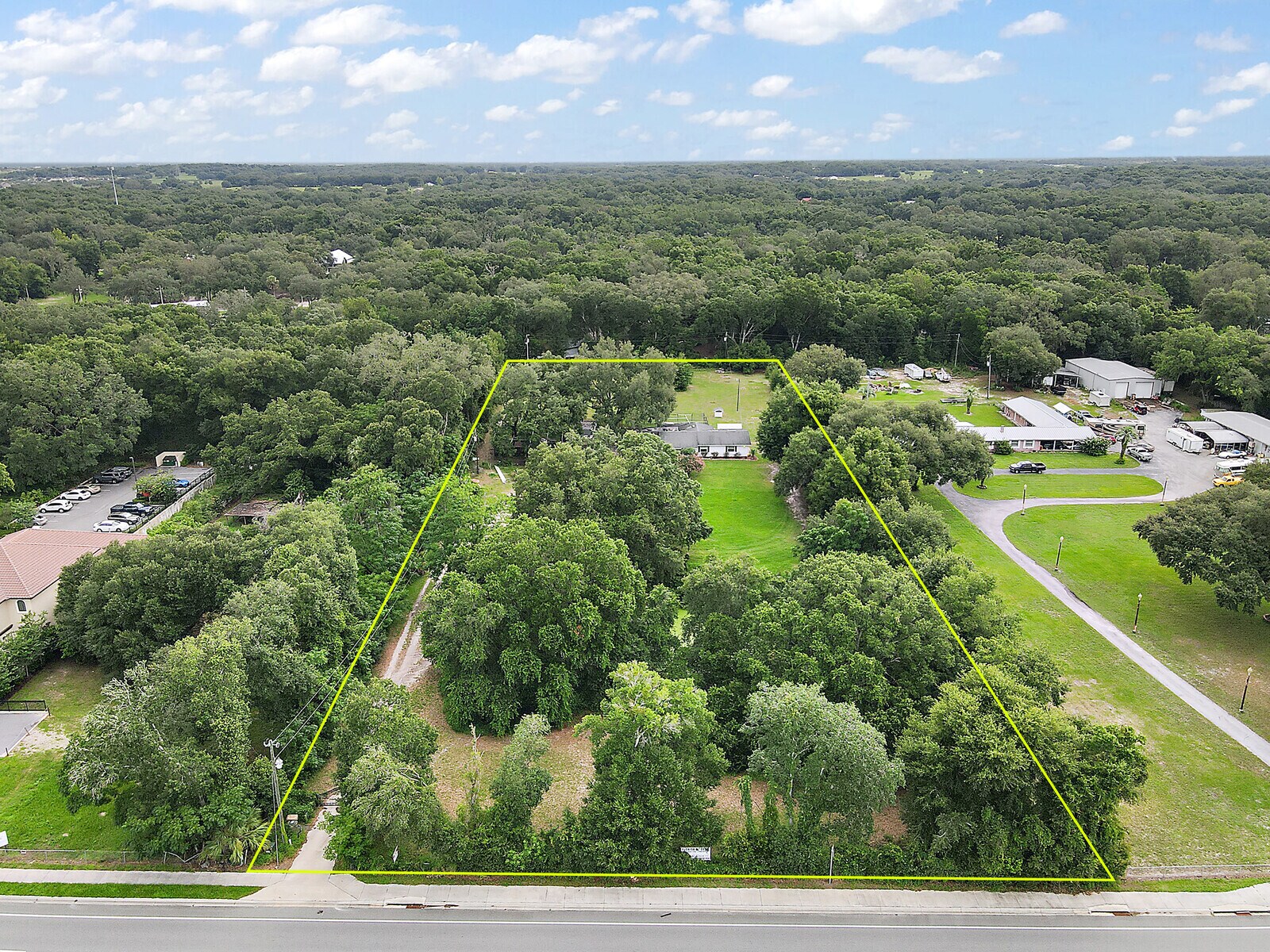 635 CR 466A, Fruitland Park, FL à vendre Photo du bâtiment- Image 1 de 27