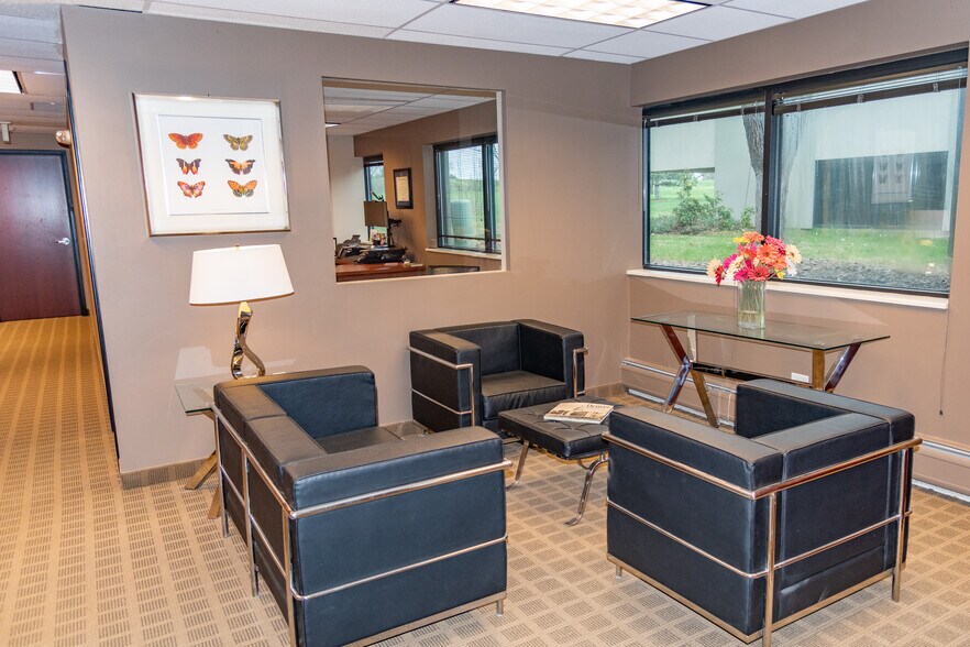 16 Inverness Pl E, Englewood, CO à vendre - Photo intérieure - Image 3 de 7