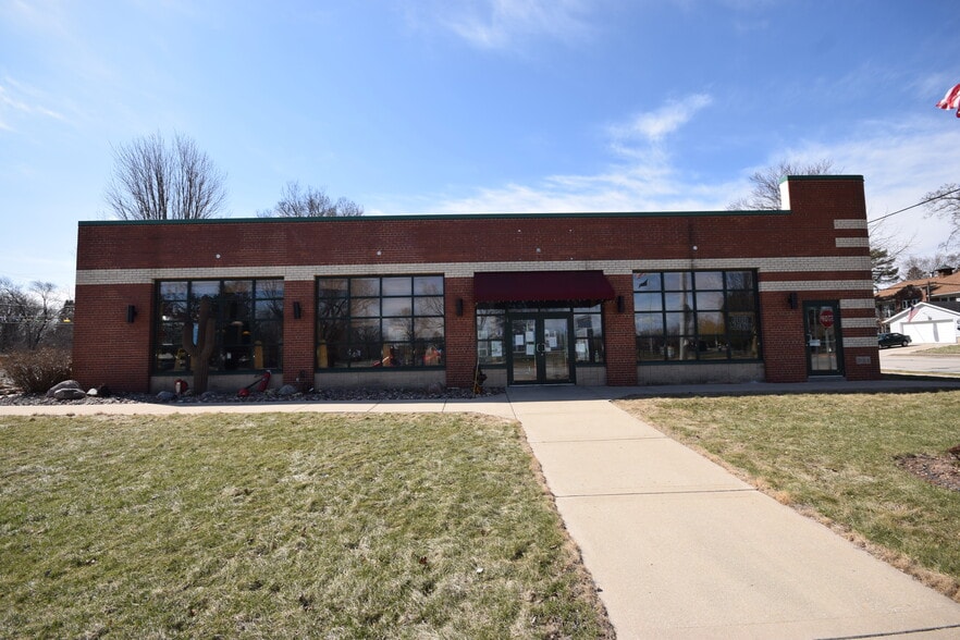 100 S Main St, Saukville, WI for sale - Building Photo - Image 2 of 22
