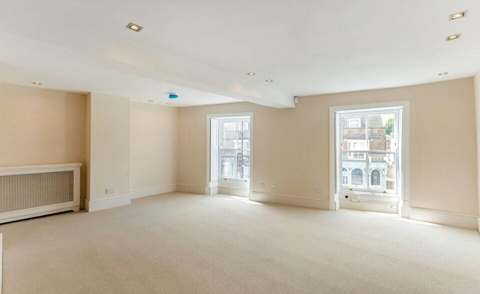 57A High St, London for lease - Interior Photo - Image 3 of 9