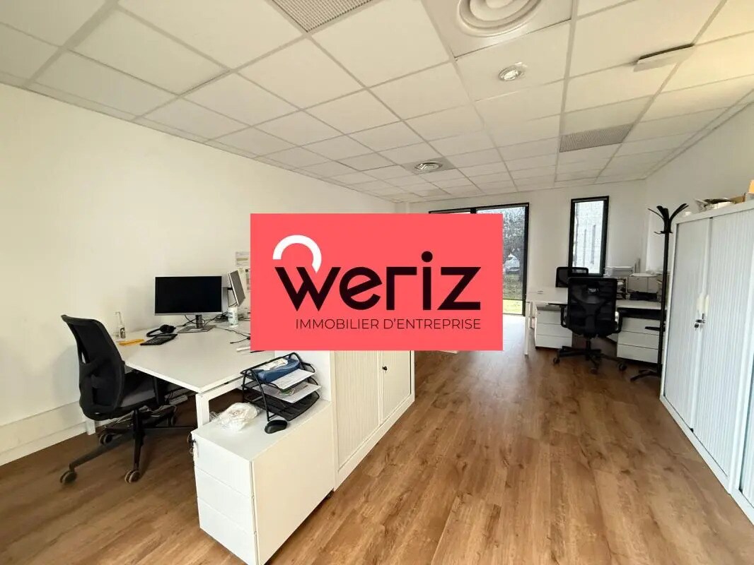 Office in Aix-en-Provence for lease Building Photo- Image 1 of 14