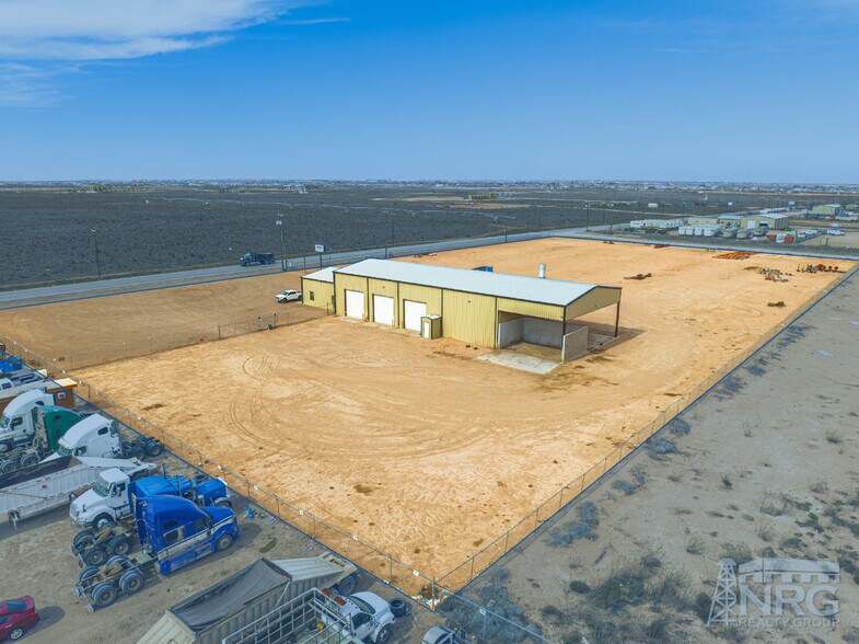 4617 S County Rd 1210 rd, Midland, TX à vendre - Photo du bâtiment - Image 2 de 12