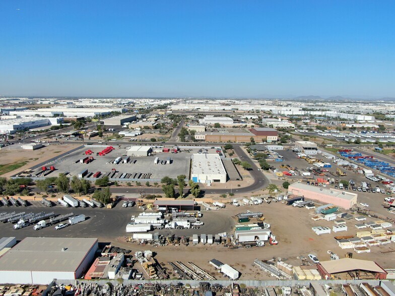 2836 S 49th Ave, Phoenix, AZ à vendre - Photo du bâtiment - Image 2 de 4