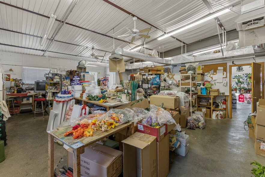 7807 Saint Charles Rock Rd, Saint Louis, MO for sale - Building Photo - Image 3 of 16