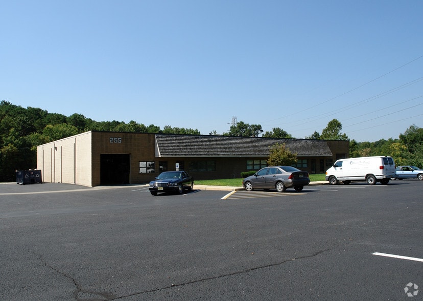 255 Old Egg Harbor Rd, West Berlin, NJ for lease - Primary Photo - Image 1 of 8