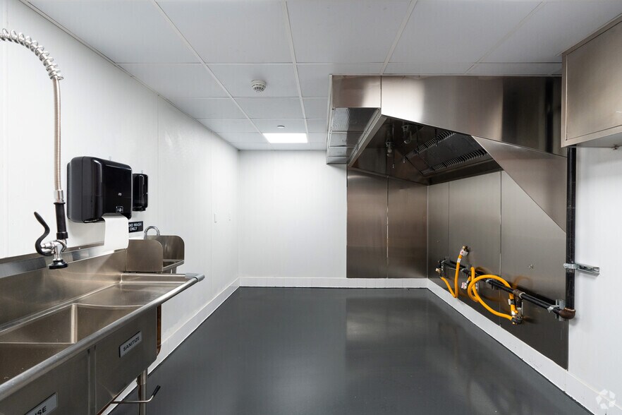 102-110 Commerce St, Brooklyn, NY à louer - Photo intérieure - Image 3 de 24